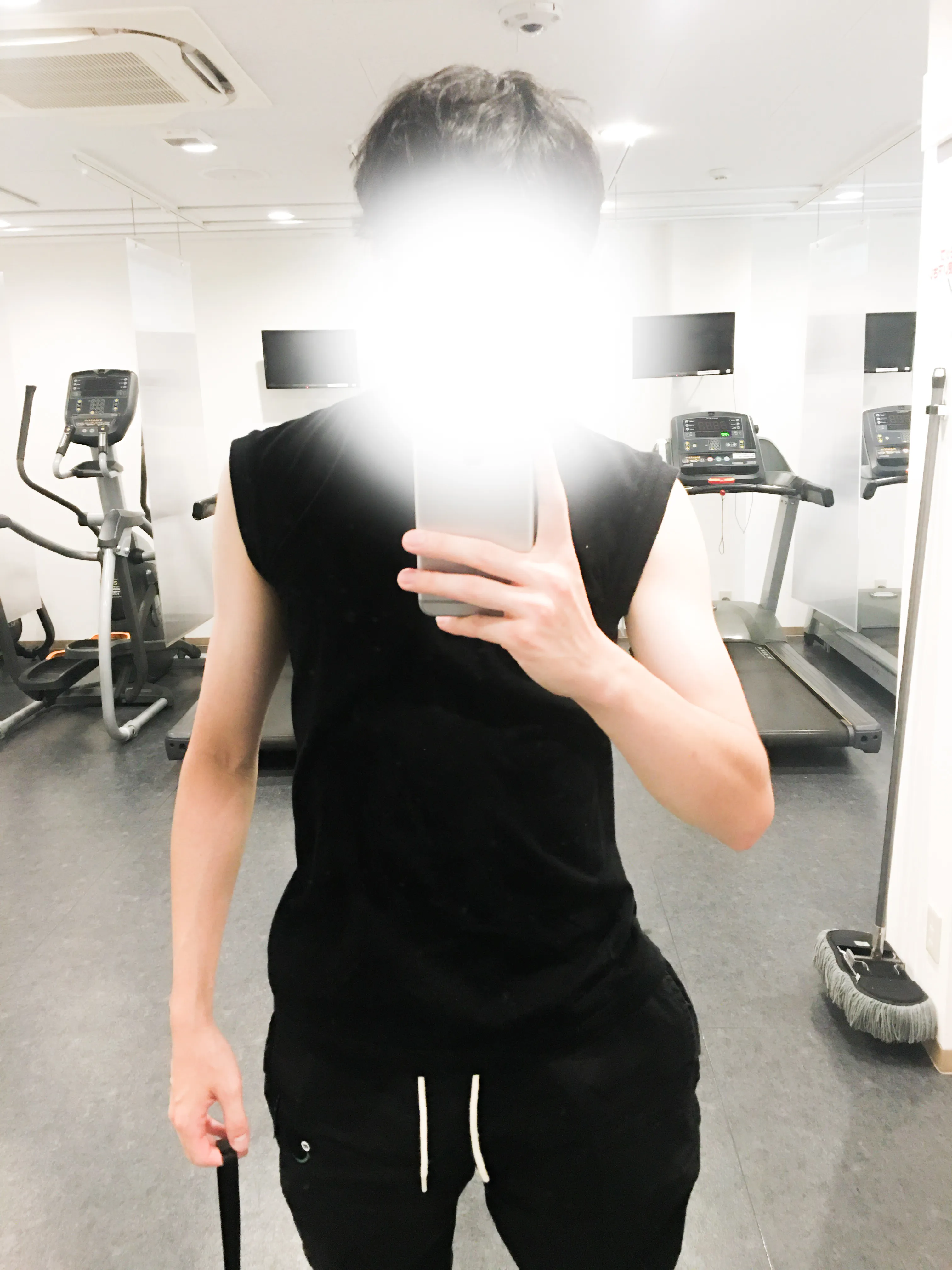  休日はジムᕦ(ò_óˇ)ᕤ